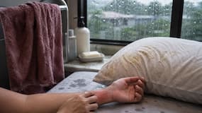 Damp towels to dirty pillowcases: Monsoon hygiene habits that can harm your skin Damp towels to dirty pillowcases: Monsoon hygiene habits that can harm your skin