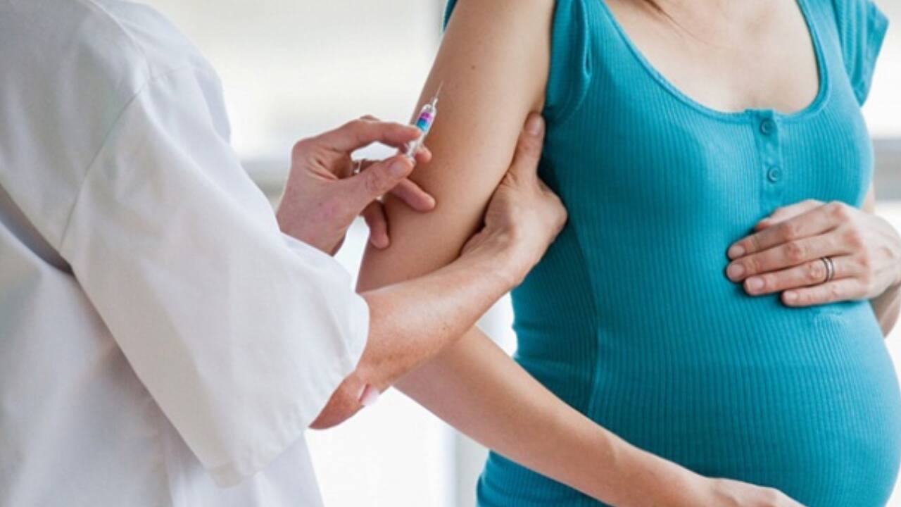 IVF के बाद ब्लड टेस्ट से प्रेग्नेंसी कंफर्म की जाती है।