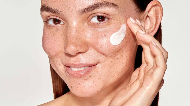 5 ways to minimize dark circles without makeup