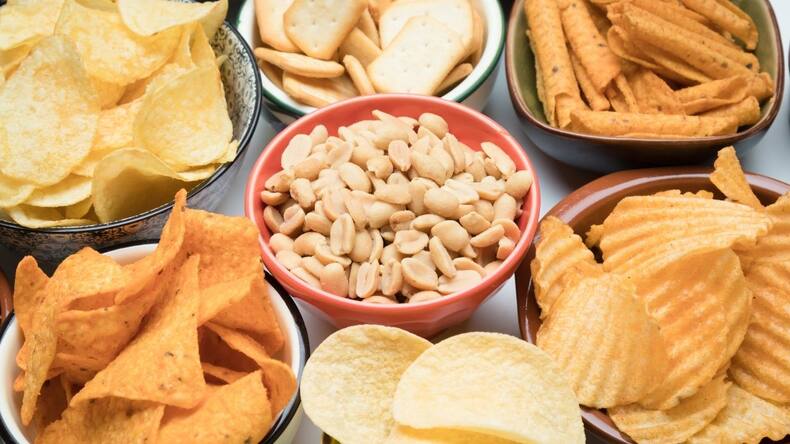 पानी पीने के बाद भी बार-बार प्यास क्यों लगती है? जानें पॉलीडिप्सिया के 5 आम कारण