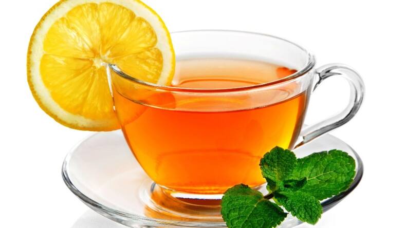 5 benefits of drinking lemon tea during the rainy season