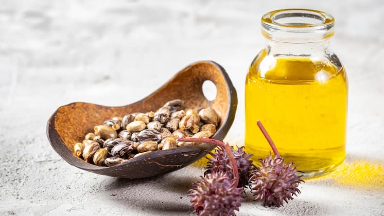 5 Hair growth oils for men with excessively oily scalp in monsoon