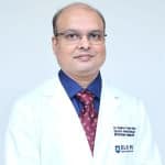 डॉ संजीव कुमार शर्मा, एमडी, डीएम (क्लिनिकल हेमेटोलॉजी), 18 वर्षों से अधिक अनुभव वाले एक प्रतिष्ठित और अनुभवी हेमेटोलॉजिस्ट हैं। उन्होंने अखिल भारतीय आयुर्विज्ञान संस्थान (AIIMS), नई दिल्ली से हेमेटोलॉजी में डीएम की डिग्री हासिल की है। ये 2012 में बीएलके-मैक्स सुपरस्पेशलिटी अस्पताल, नई दिल्ली में शामिल हुए, जहां उन्होंने हेमेटो-ऑन्कोलॉजी और बोन मैरो ट्रांसप्लांटेशन विभाग में वरिष्ठ सलाहकार और विभागाध्यक्ष के रूप में काम किया।