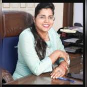 डॉ. चंचल शर्मा आशा आयुर्वेदा की सीनियर कंसल्टेंट और फाउंडर आयुर्वेदाचार्य हैं। पिछले 12 वर्षों में उन्होंने 5000+ मरीजों को प्राकृतिक और जड़-आधारित आयुर्वेदिक उपचार से स्वस्थ जीवन की ओर लौटने में मदद की है। उनका फोकस सिर्फ लक्षण दबाने पर नहीं, बल्कि रोग के मूल कारण को ठीक करने पर रहता है। डॉ. चंचल शर्मा PCOS, पीरियड्स की अनियमितता, बांझपन, मेनोपॉज, पंचकर्म थेरेपी और फर्टिलिटी से जुड़ी बीमारियों का इलाज करने के लिए जानी जाती हैं।
डॉ. चंचल शर्मा ने BAMS - राष्ट्रीय आयुर्वेद संस्थान, जयपुर, MD आयुर्वेद - गुजरात आयुर्वेद विश्वविद्यालय, जामनगर से पढ़ाई पूरी की है।
