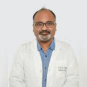 डॉक्टर वरुण मित्तल किडनी ट्रांसप्लांट और एडवांस रोबोटिक यूरोलॉजिक कैंसर सर्जरी में विशेषज्ञ हैं। हाल में वह आर्टेमिस हॉस्पिटल में अपनी सेवाएं दे रहे हैं। वह एक 10 सालों से अधिक समय से प्रतिष्ठित संस्थानों में सफल Kidney Transplant Program में प्रमुख व्यक्तियों में से एक रहे हैं। उन्होंने MBBS, MS (General surgery), M.Ch. (Urology and Kidney Transplant), SGPGIMS Lucknow, DNB (Genitourinary Surgery) की डिग्रियां हासिल की हैं। उनका शैक्षणिक करियर उपलब्धियों से भरा रहा है और उन्हें AMASI द्वारा सर्वश्रेष्ठ रोबोटिक सर्जरी वीडियो के लिए स्वर्ण पदक से सम्मानित किया गया है। वह 2015 में अमेरिकन यूरोलॉजिक एसोसिएशन द्वारा इंटरनेशनल ट्रैवल फेलोशिप पुरस्कार के प्राप्तकर्ता हैं।
